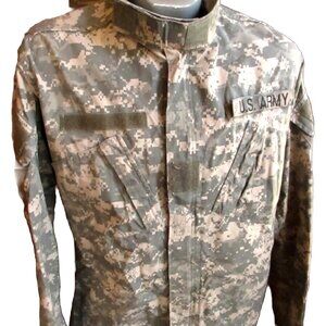 Medium X-Long U.S. Army Combat Uniform Jacket Digital Camo Ripstop Nylon Cotton